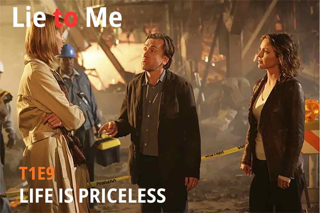 Cena do episódio 9 de Lie to Me com personagens avaliando sinais comportamentais durante negociação crítica